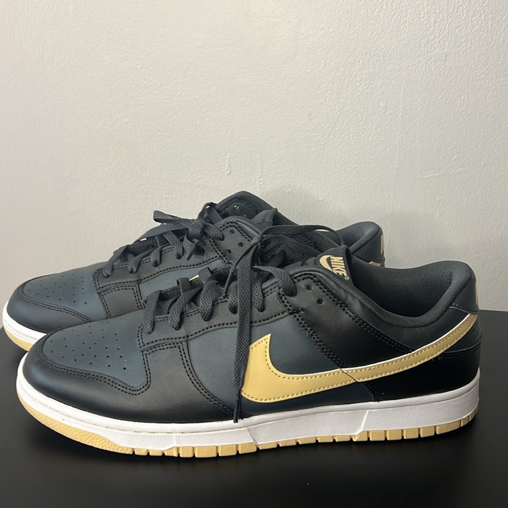 Black and Tan Nike Dunks